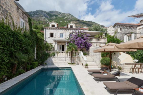 Villa Perastian Thriton